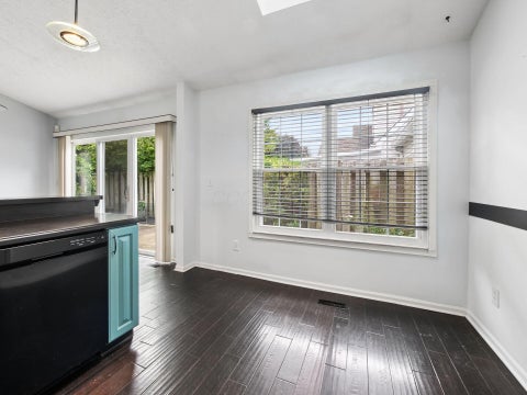 Tiny photo for 6254 Mcnaughten Place Lane 47 #47, Columbus, OH 43213 (MLS # 226036375)