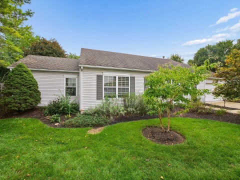 Tiny photo for 6254 Mcnaughten Place Lane 47 #47, Columbus, OH 43213 (MLS # 226036375)