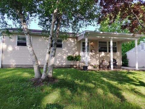 Photo of 514 Woodland Drive, Heath, OH 43056 (MLS # 226016949)