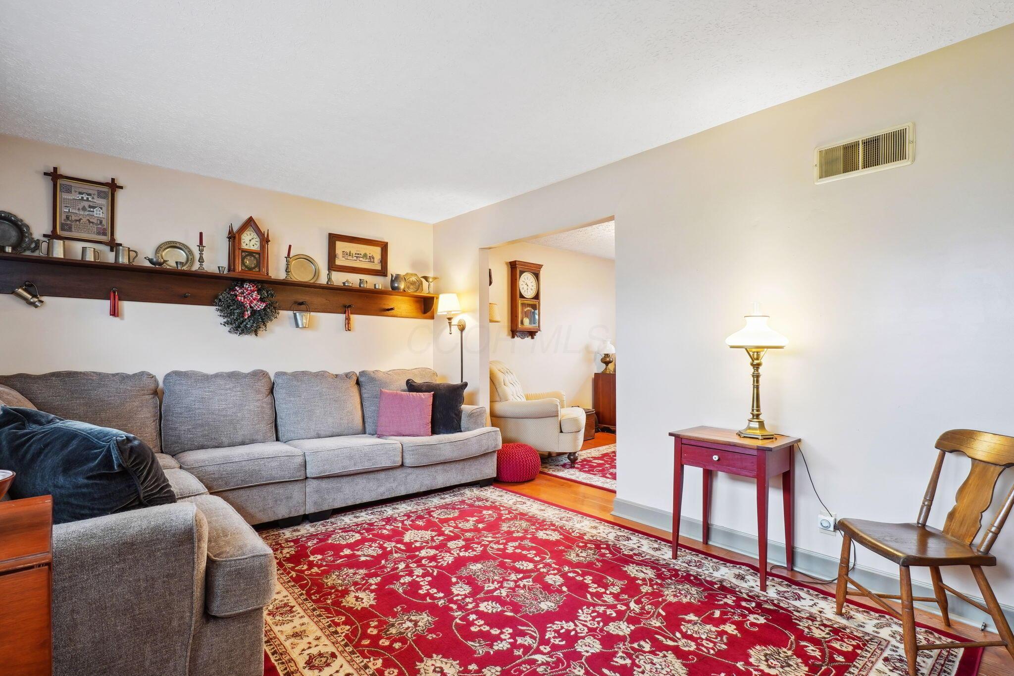 557 Surrey Lane, Marysville, Ohio image 13