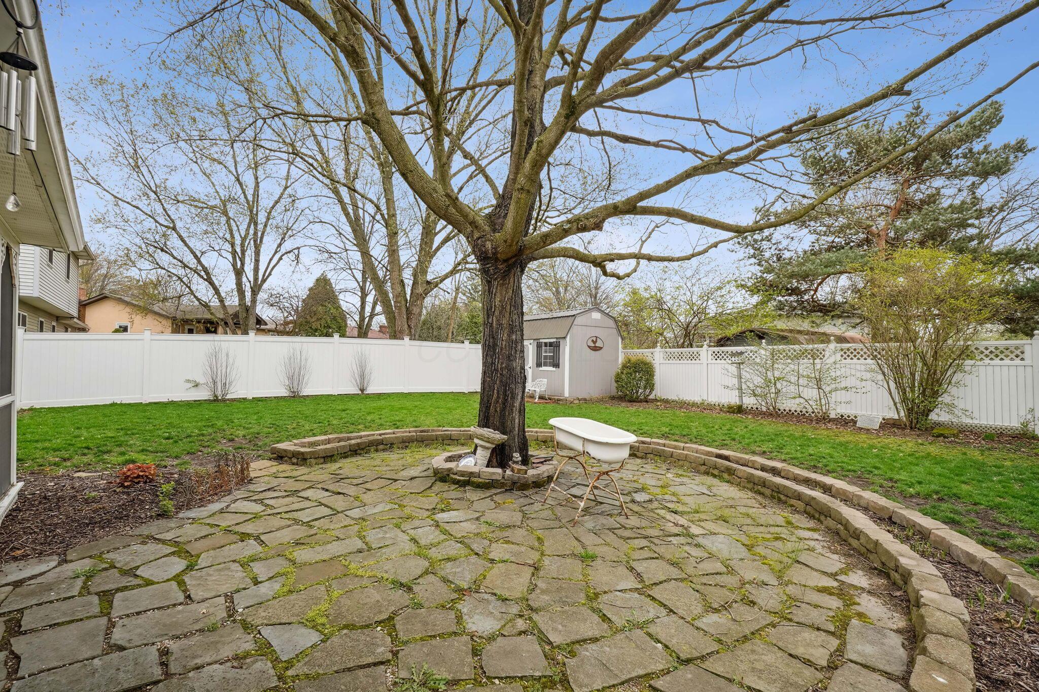 557 Surrey Lane, Marysville, Ohio image 12