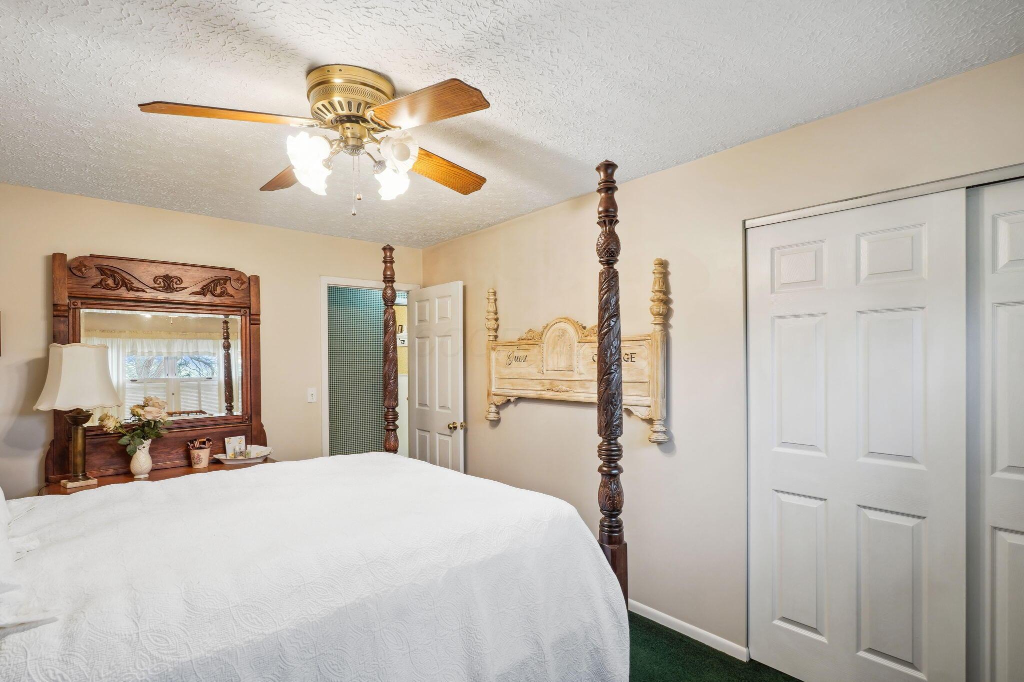 557 Surrey Lane, Marysville, Ohio image 37