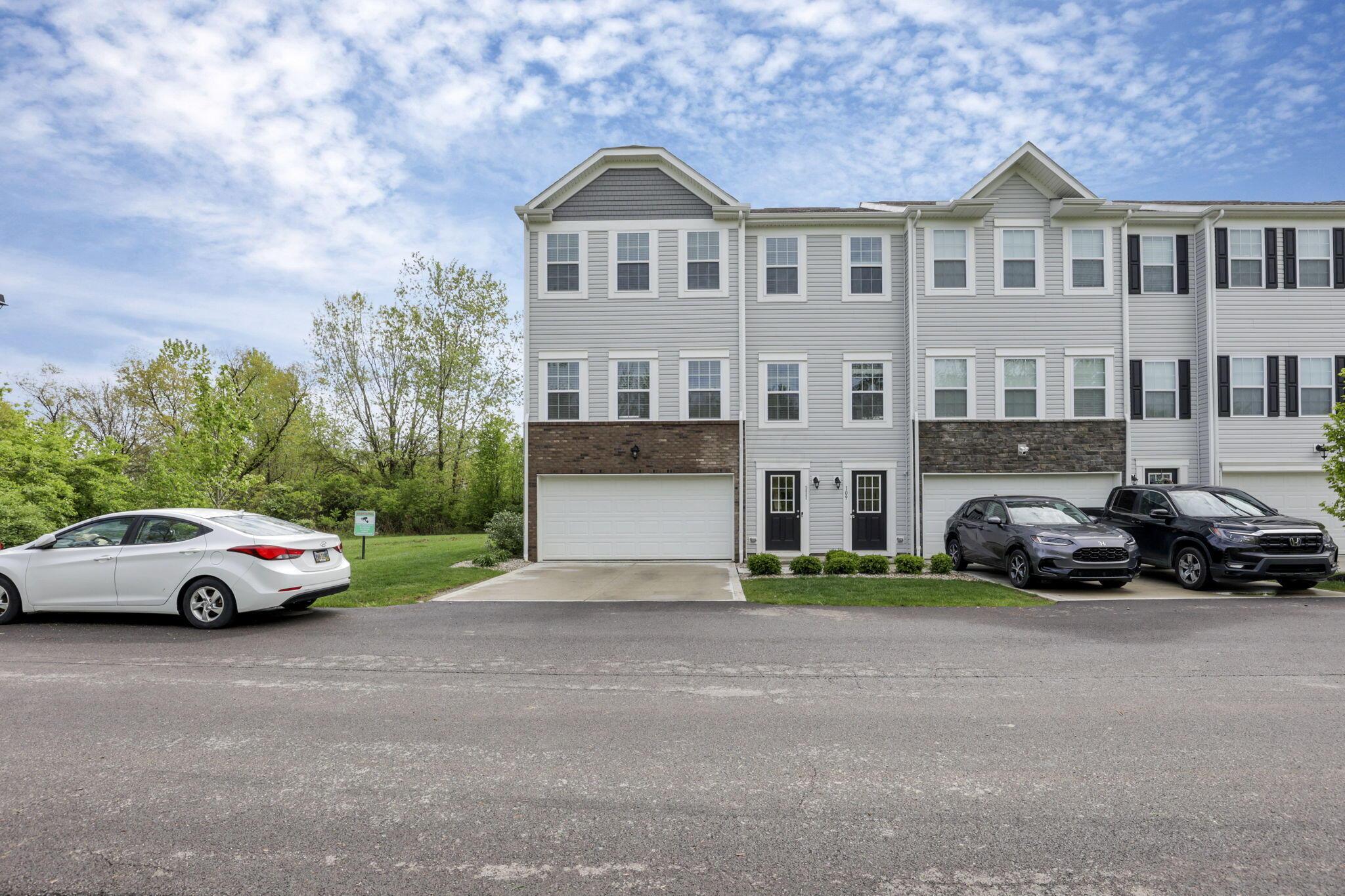 111 Coyote Willow Drive, Reynoldsburg, Ohio image 3