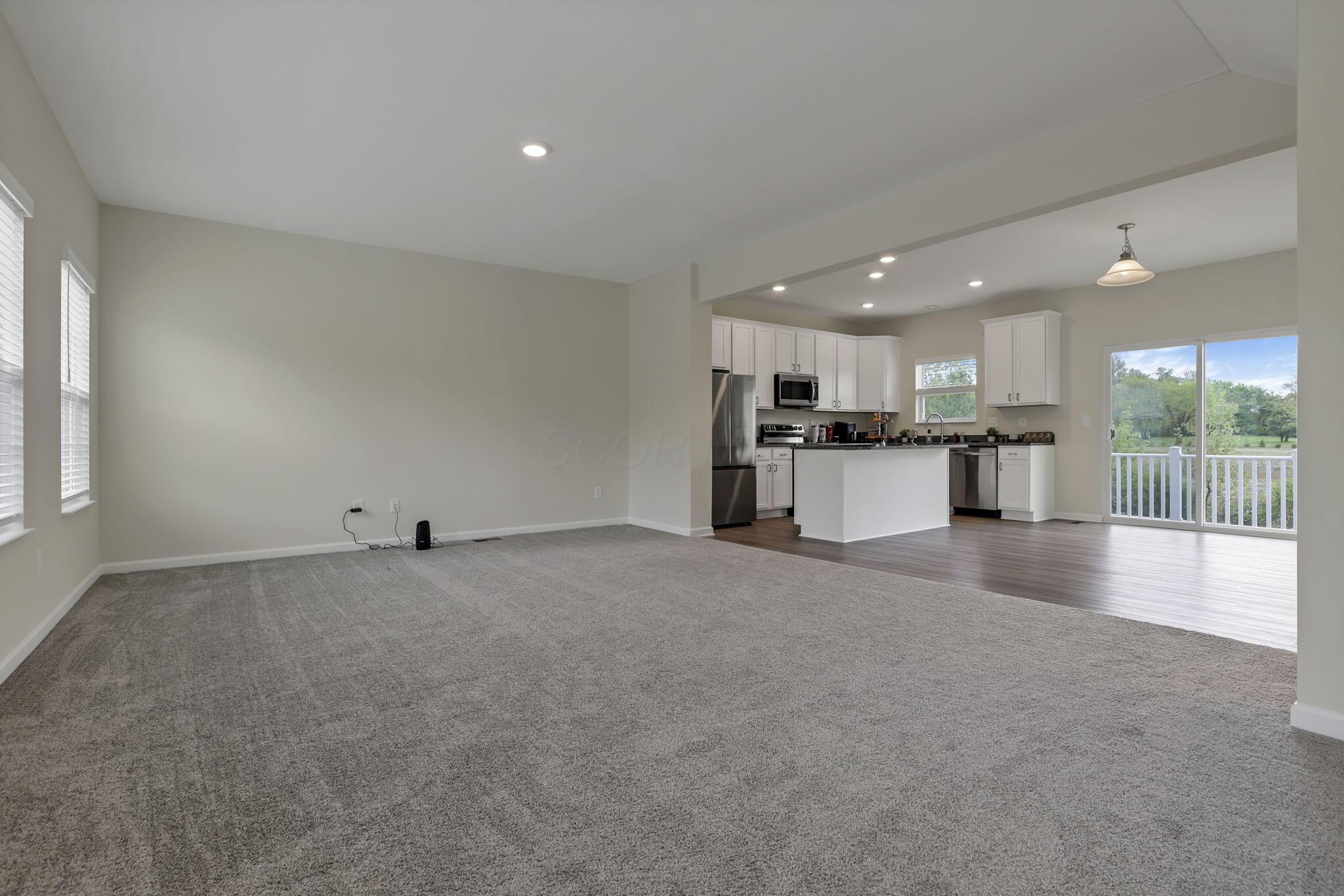 111 Coyote Willow Drive, Reynoldsburg, Ohio image 12