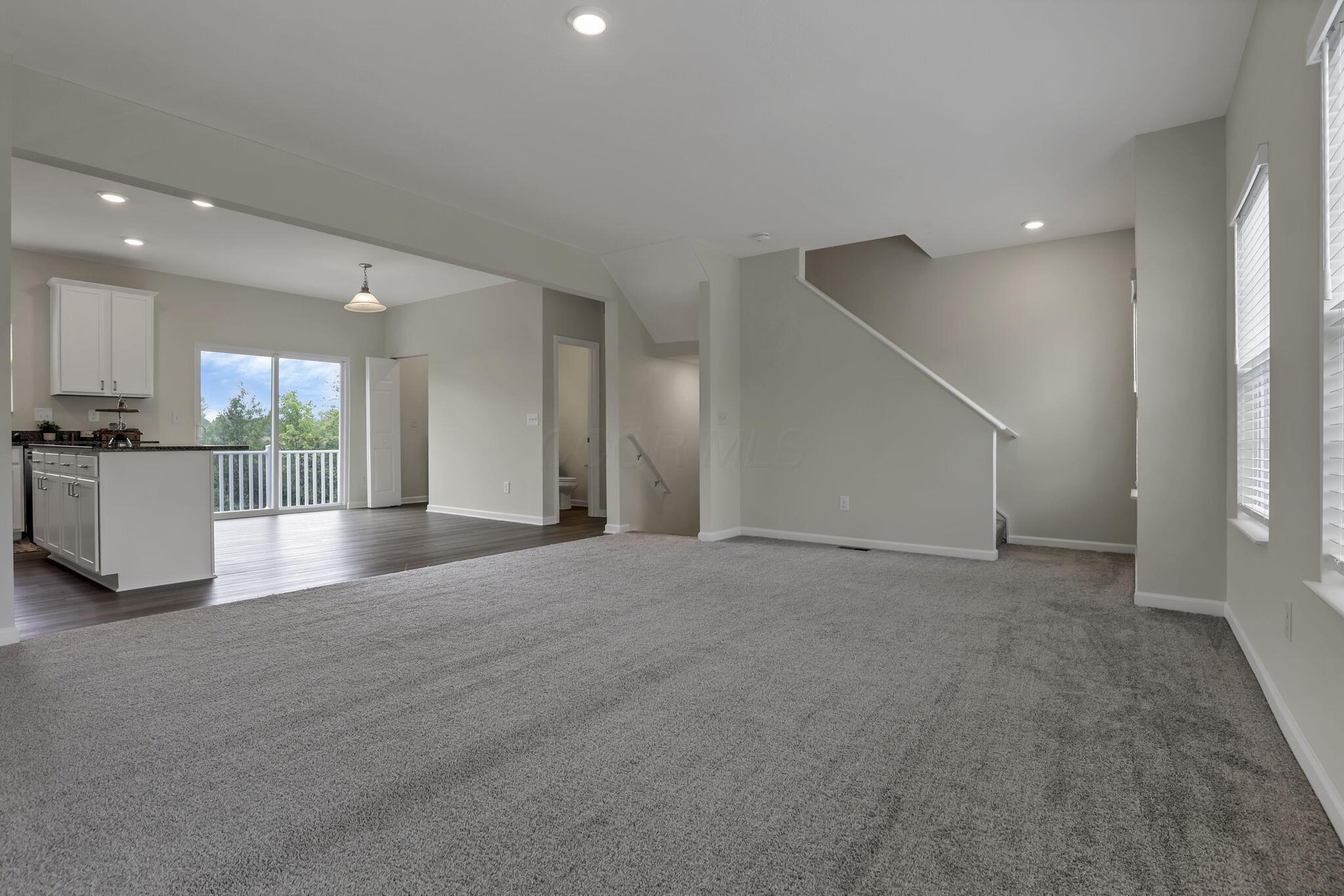 111 Coyote Willow Drive, Reynoldsburg, Ohio image 11