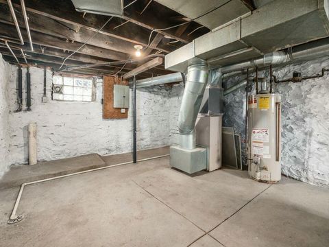 Tiny photo for 538 W Town Street, Columbus, OH 43215 (MLS # 225024967)