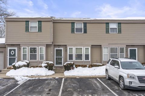 Photo of 7712 Barkwood Drive 3B #3B, Worthington, OH 43085 (MLS # 226003735)