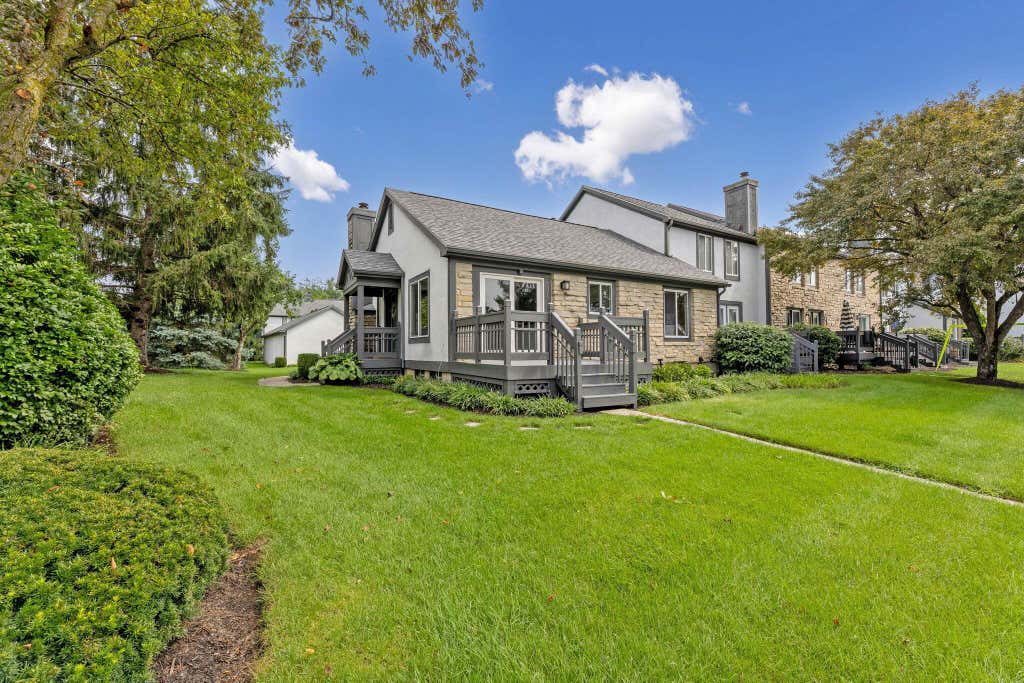 Photo of 6376 Hyland Drive, Dublin, OH 43017 (MLS # 226030700)