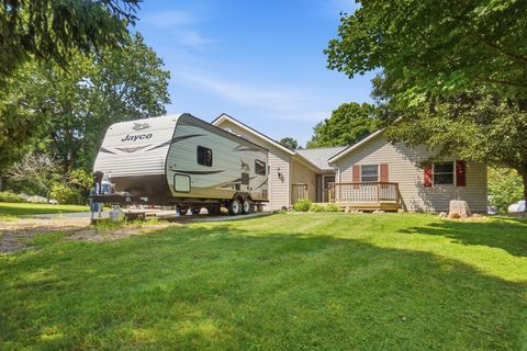 Photo for 384 N Parkview Road N