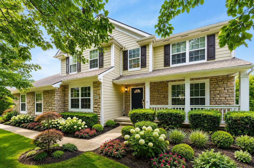 Photo of 6933 Post Preserve Boulevard, Dublin, OH 43016 (MLS # 226027811)