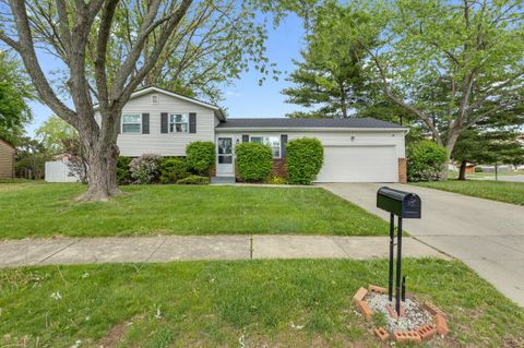 Photo of 1944 Coghill Drive, Columbus, OH 43229 (MLS # 226014485)