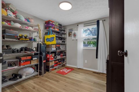 Tiny photo for 1944 Coghill Drive, Columbus, OH 43229 (MLS # 226014485)