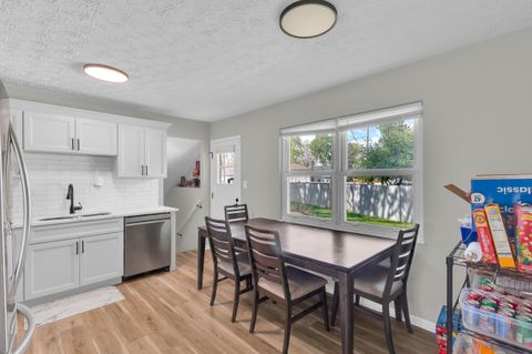 Tiny photo for 1944 Coghill Drive, Columbus, OH 43229 (MLS # 226014485)