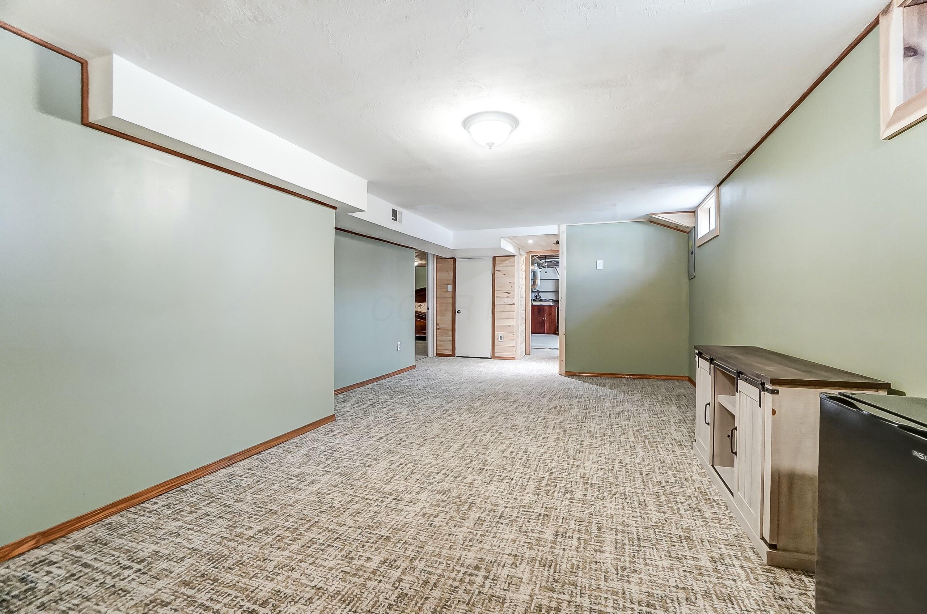 1315 Skyline Lane, Springfield, Ohio image 37