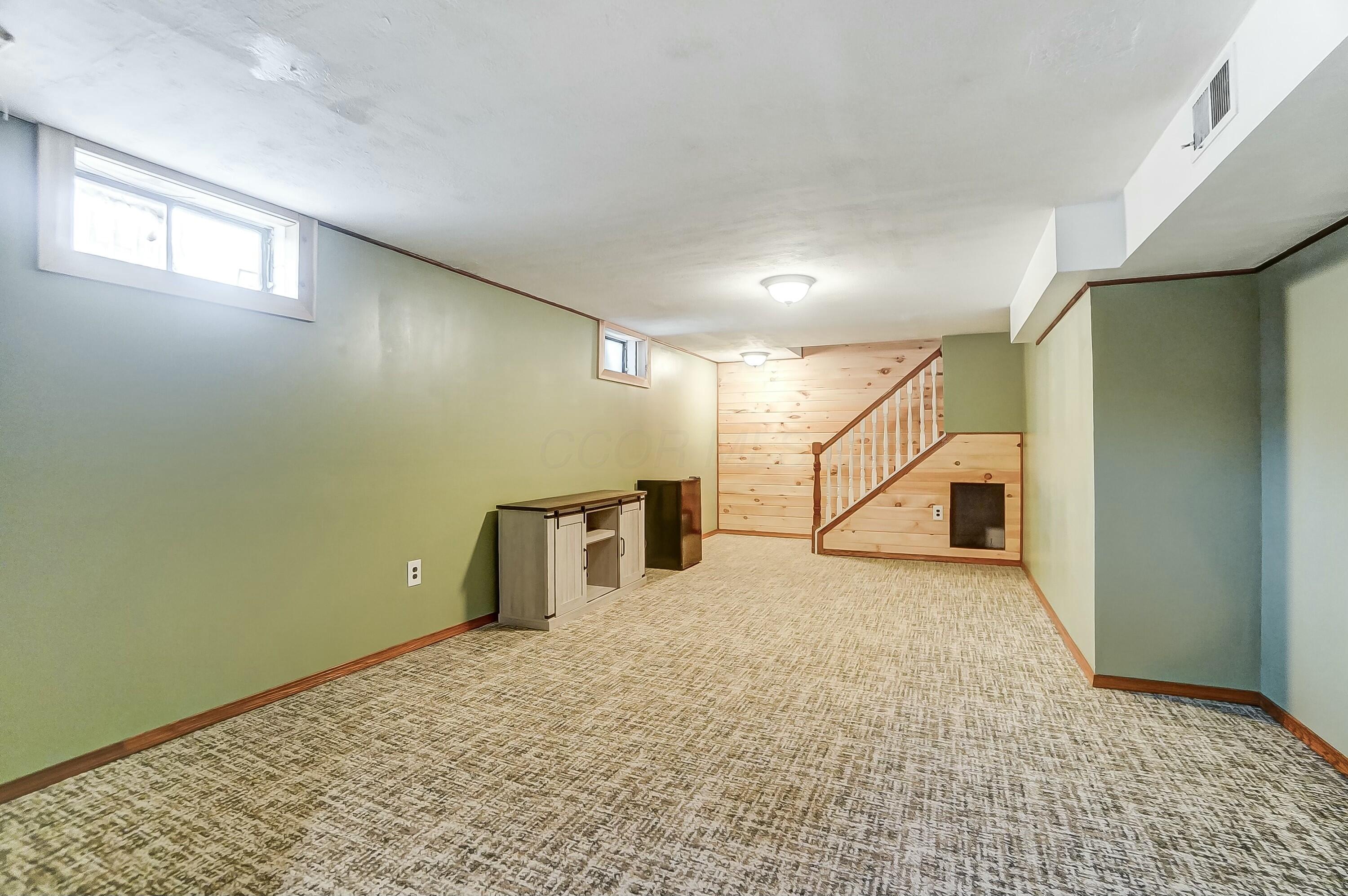 1315 Skyline Lane, Springfield, Ohio image 39