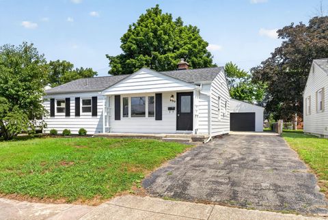 Photo of 930 Pauline Avenue, Columbus, OH 43224 (MLS # 226026472)