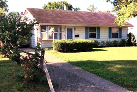 Photo of 1029 Minerva Avenue, Columbus, OH 43229 (MLS # 225038169)