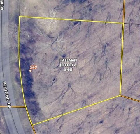 Photo of 940 Mcintosh Drive, Newark, OH 43055 (MLS # 226003971)