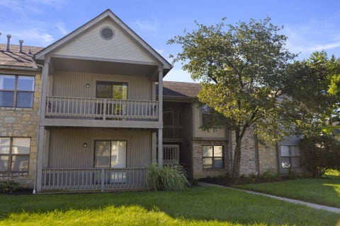 Condo For Sale - 5307 Stonemeadow Avenue #F<br/> Columbus, OH 43220