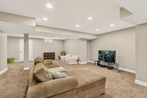 Tiny photo for 6242 Baumeister Drive, Hilliard, OH 43026 (MLS # 226012982)