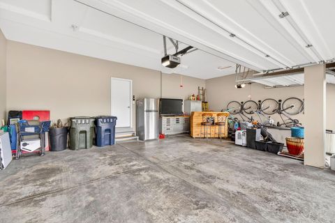 Tiny photo for 6242 Baumeister Drive, Hilliard, OH 43026 (MLS # 226012982)