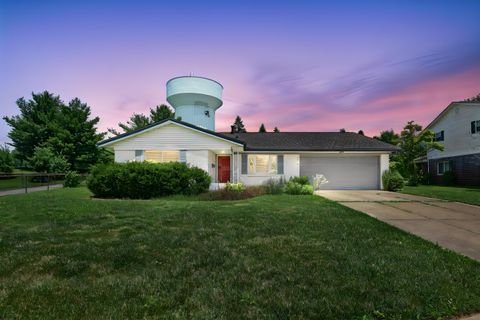 Photo of 346 Brisbane Avenue, Westerville, OH 43081 (MLS # 226024636)