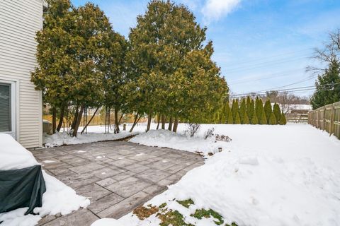 Tiny photo for 80 Rockwell Way, Worthington, OH 43085 (MLS # 226003002)