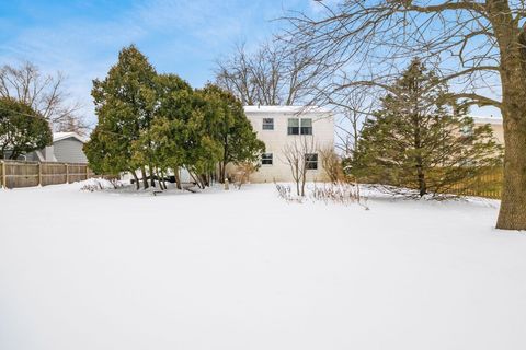 Tiny photo for 80 Rockwell Way, Worthington, OH 43085 (MLS # 226003002)