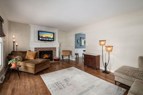 Tiny photo for 80 Rockwell Way, Worthington, OH 43085 (MLS # 226003002)