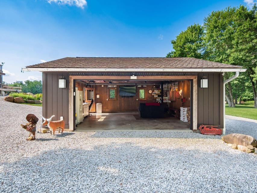 Centerburg, Ohio, 43011, United States, 3 Bedrooms Bedrooms, ,2 BathroomsBathrooms,Residential,Active,2025630