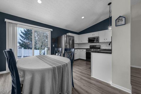 Tiny photo for 2294 Glencroft Drive, Hilliard, OH 43026 (MLS # 226001963)