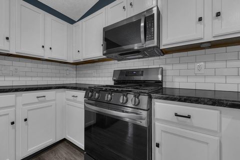 Tiny photo for 2294 Glencroft Drive, Hilliard, OH 43026 (MLS # 226001963)