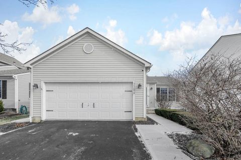 Photo of 2294 Glencroft Drive, Hilliard, OH 43026 (MLS # 226001963)