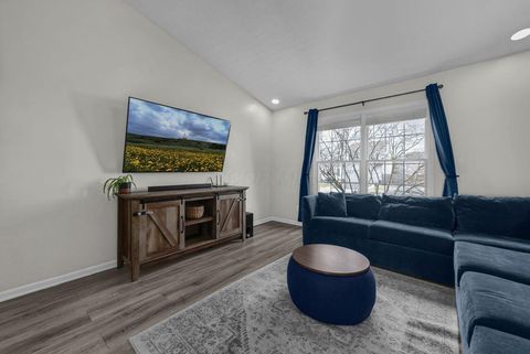 Tiny photo for 2294 Glencroft Drive, Hilliard, OH 43026 (MLS # 226001963)