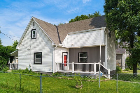 Photo of 221 S Yale Avenue, Columbus, OH 43222 (MLS # 226021114)