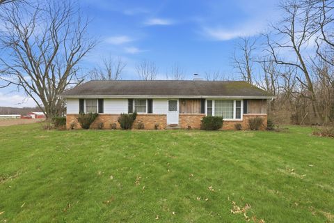 Photo of 3634 Hazelton Etna Road, Johnstown, OH 43031 (MLS # 226009837)