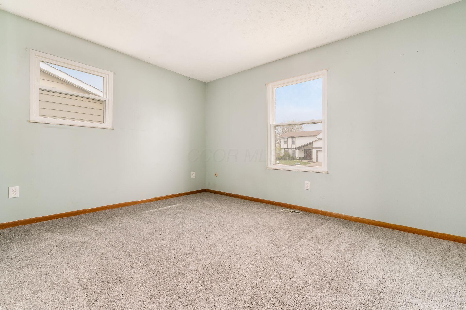 3995 Cypress Avenue, Grove City, Ohio image 26