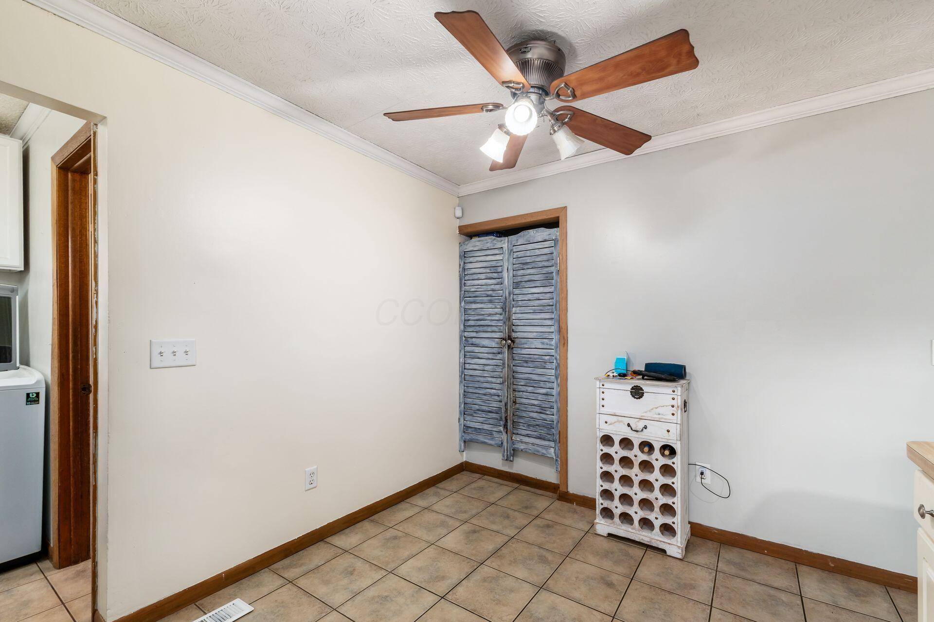 3995 Cypress Avenue, Grove City, Ohio image 18