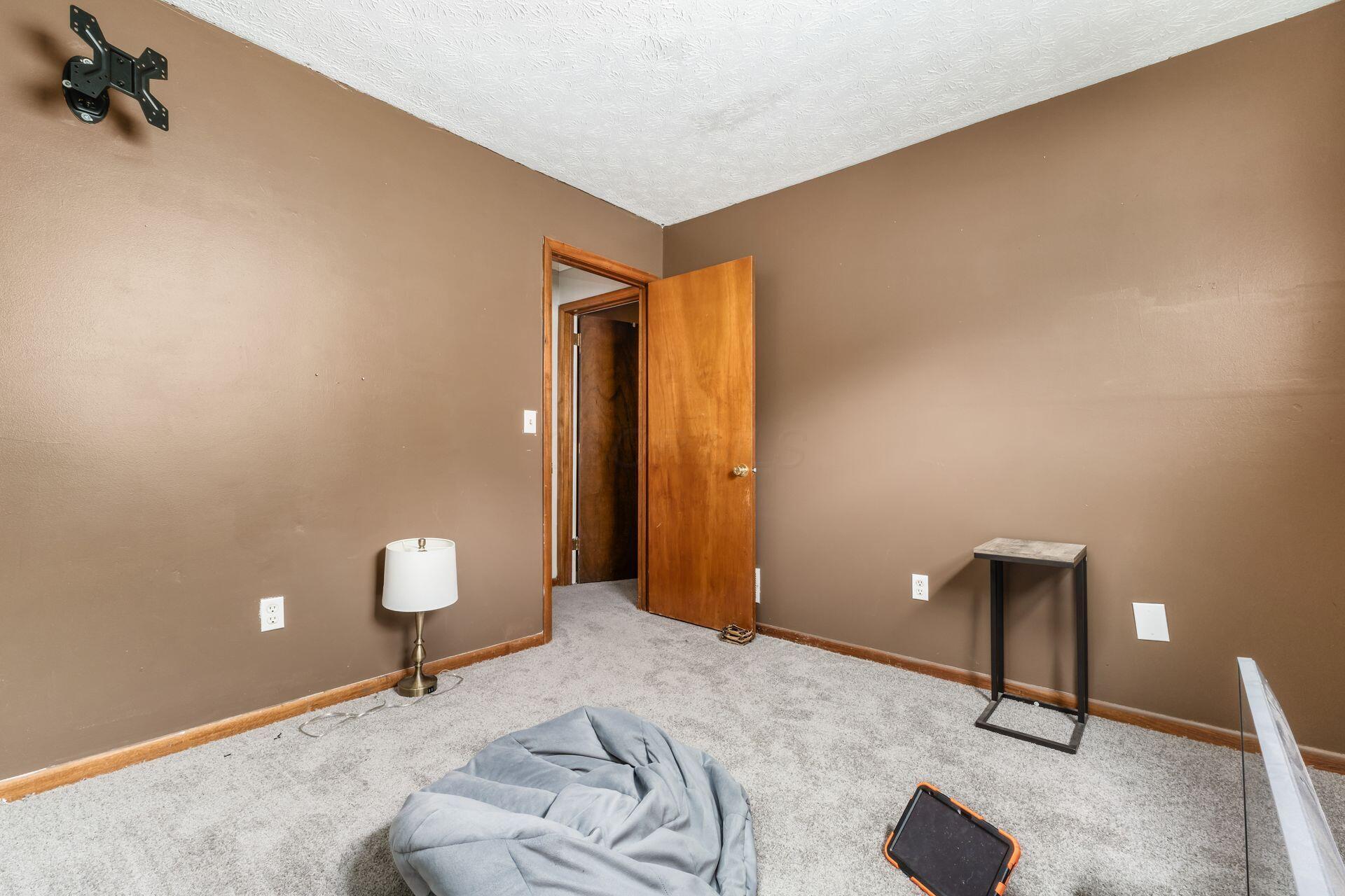 3995 Cypress Avenue, Grove City, Ohio image 24