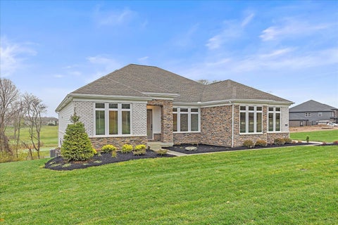 Homes For Sale - 2504 Bent Grass Drive<br/> Greene County, Beavercreek, OH 45431
