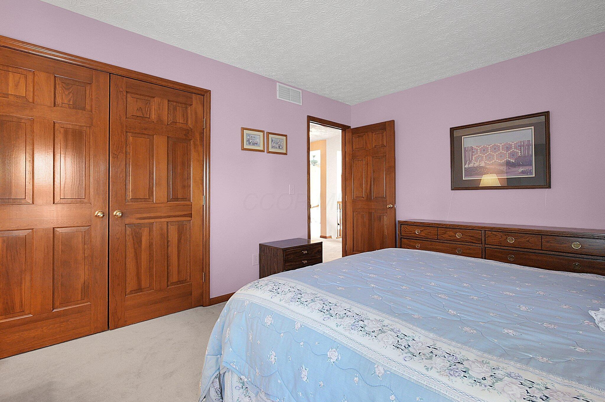 862 Brookside Drive, Pickerington, Ohio image 17