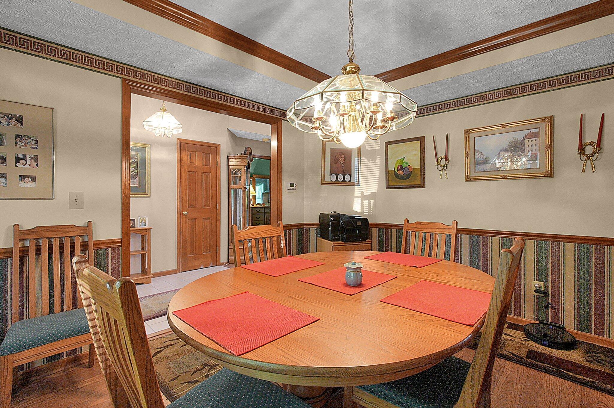 862 Brookside Drive, Pickerington, Ohio image 6