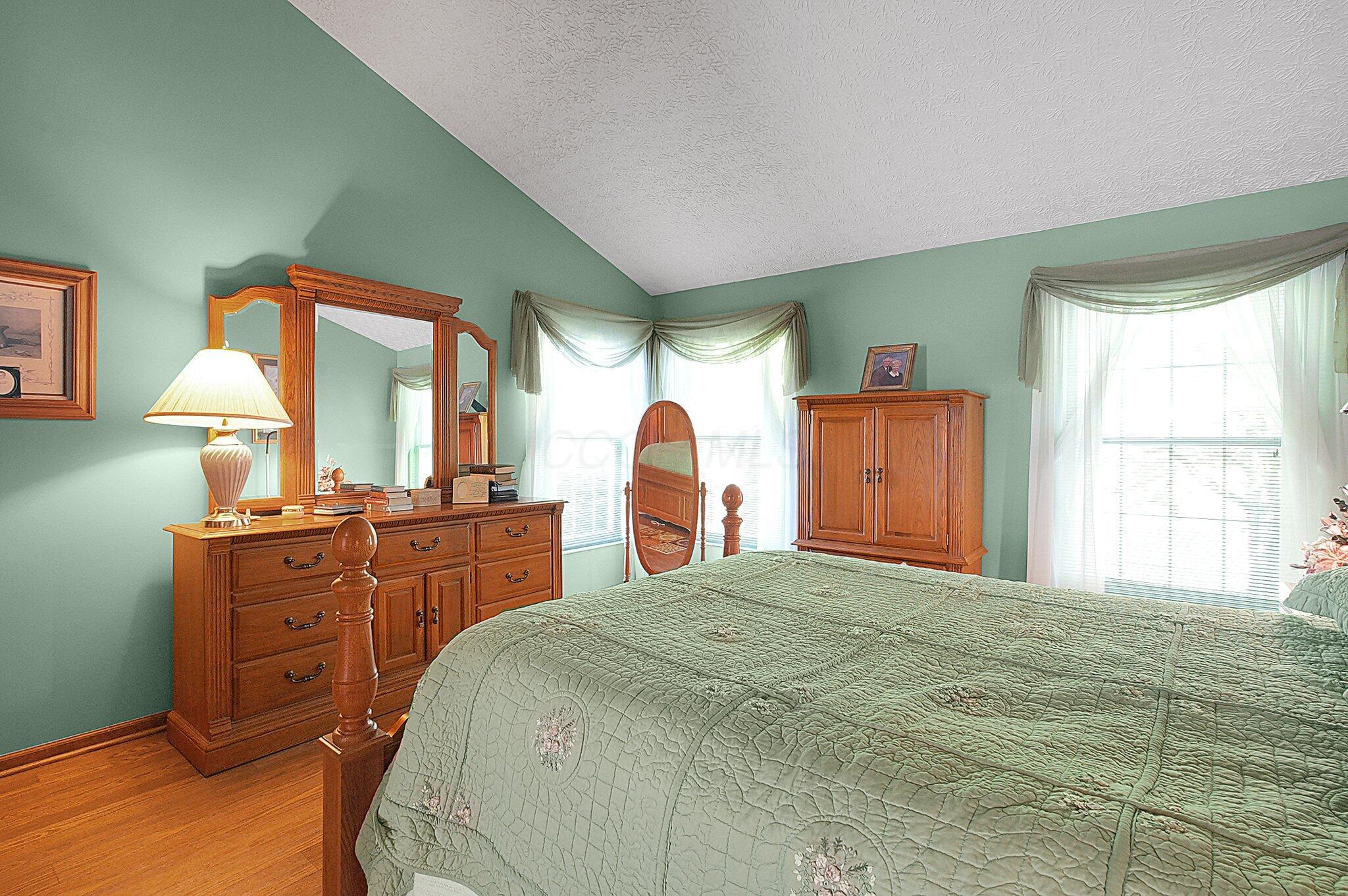 862 Brookside Drive, Pickerington, Ohio image 7