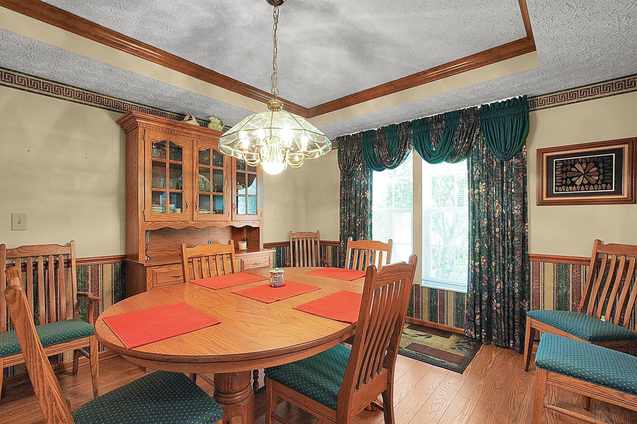 862 Brookside Drive, Pickerington, Ohio image 5