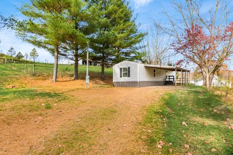 Photo of 11355 Hamby Hill Road, Frazeysburg, OH 43822 (MLS # 222040478)