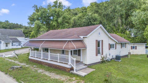 Photo of 522 Poplar Street, Nelsonville, OH 45764 (MLS # 226023769)