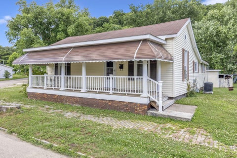 Homes For Sale - 522 Poplar Street<br/> Nelsonville, OH 45764
