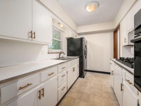 Tiny photo for 1454 Osborn Drive, Upper Arlington, OH 43221 (MLS # 226021690)
