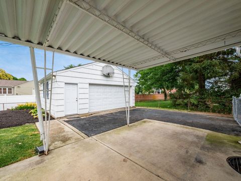 Tiny photo for 1454 Osborn Drive, Upper Arlington, OH 43221 (MLS # 226021690)
