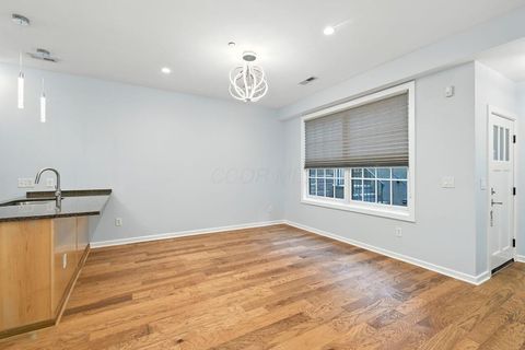 Tiny photo for 190 E Gay Street G8 #G8, Columbus, OH 43215 (MLS # 226004415)